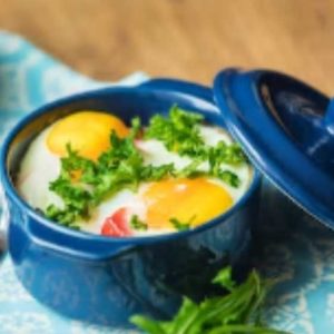 œufs cocotte à la fondue de poireaux